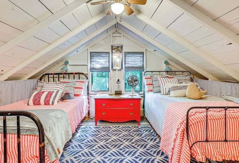 ~ 1 Mi To Dtwn Grand Haven: Lake Michigan Cabin