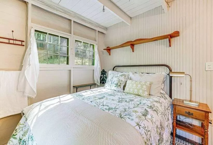 ~ 1 Mi To Dtwn Grand Haven: Lake Michigan Cabin