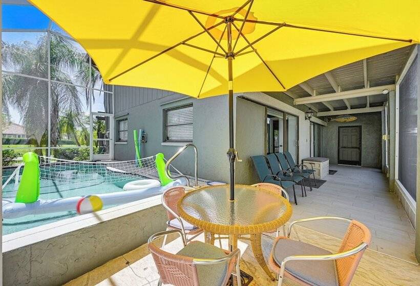 Marco Island Family Home: Pool, Lanai, Backyard!