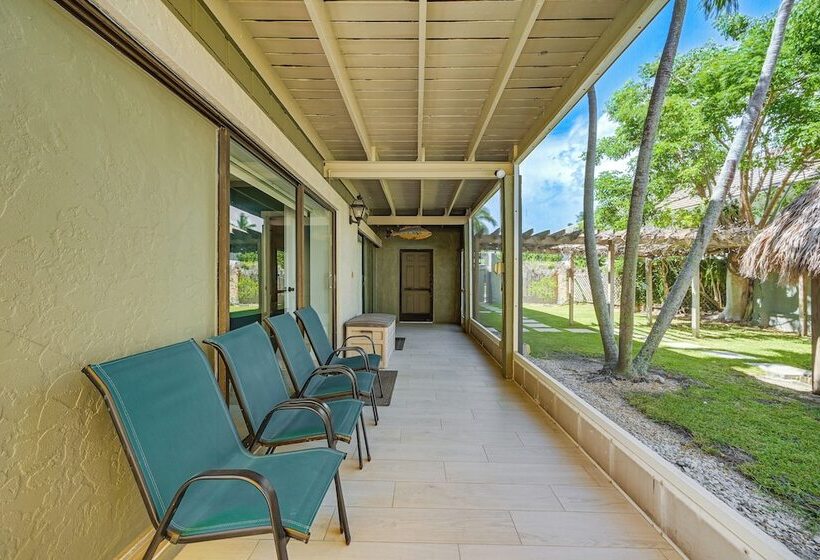 Marco Island Family Home: Pool, Lanai, Backyard!