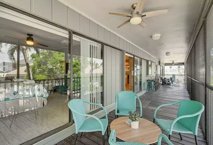 Marco Island Family Home: Pool, Lanai, Backyard!