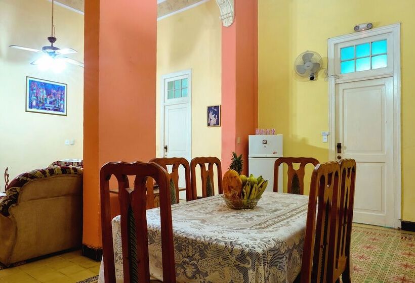 پانسیون Casa Habana Blues 1940