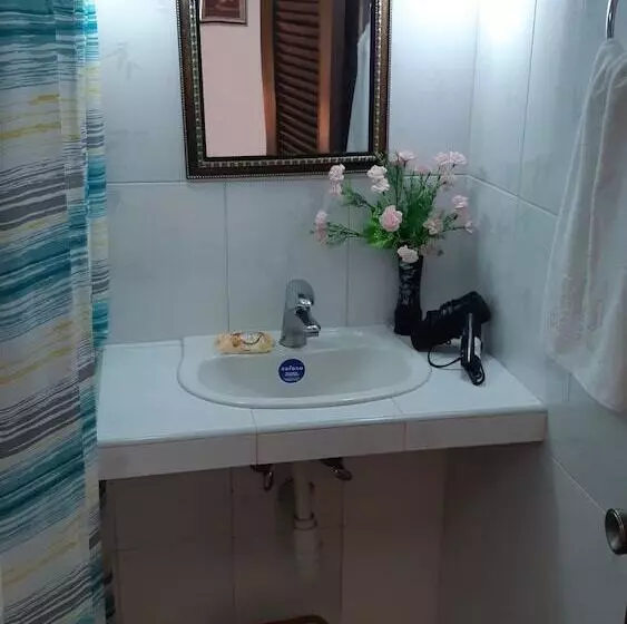 ペンション Mara Hostal