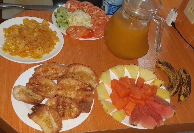 پانسیون Mara Hostal