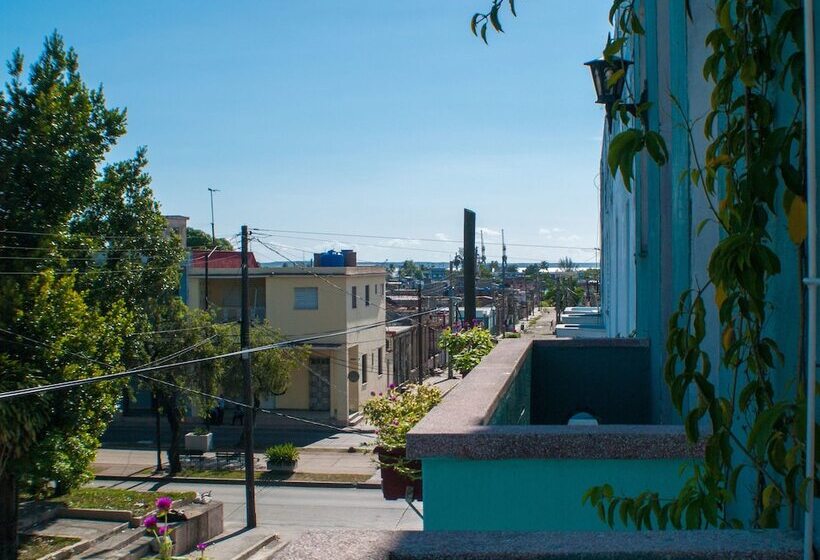 پانسیون Casa Tania & Adrian