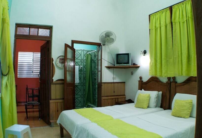 پانسیون Casa Tania & Adrian