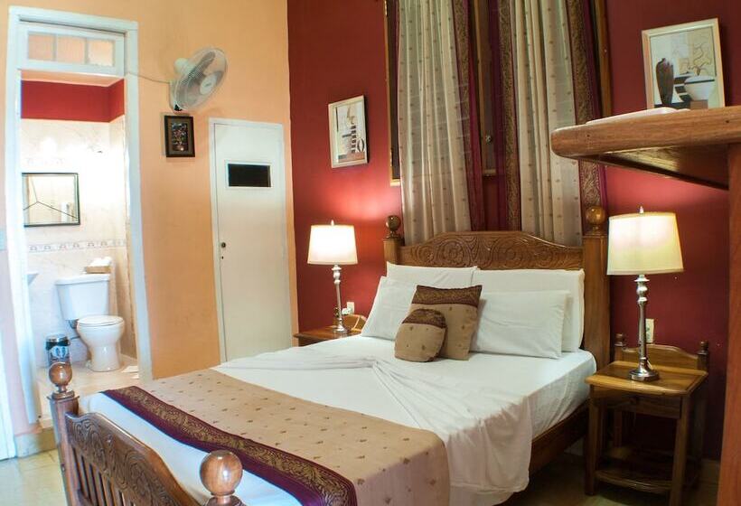 پانسیون Casa Tania & Adrian