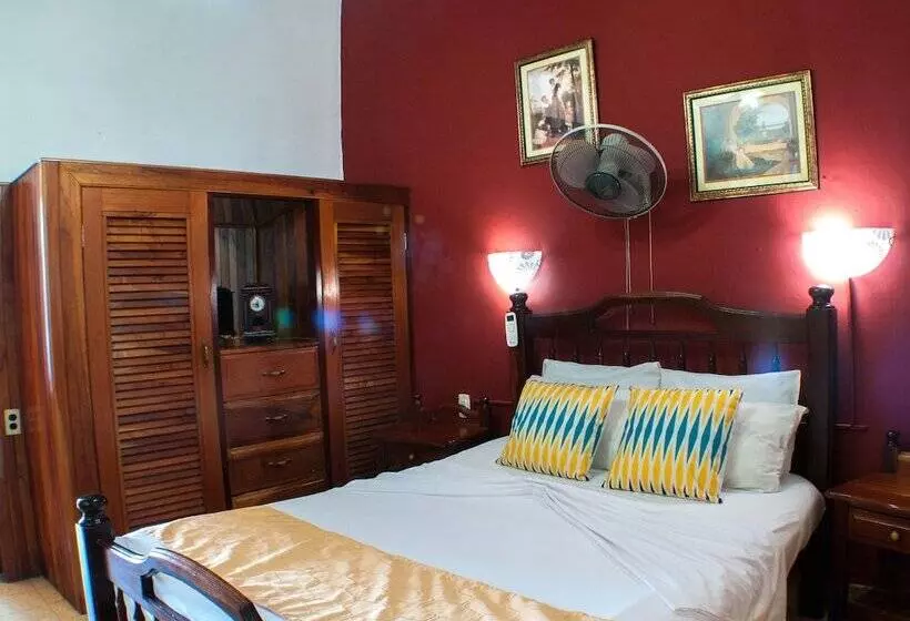 پانسیون Casa Tania & Adrian
