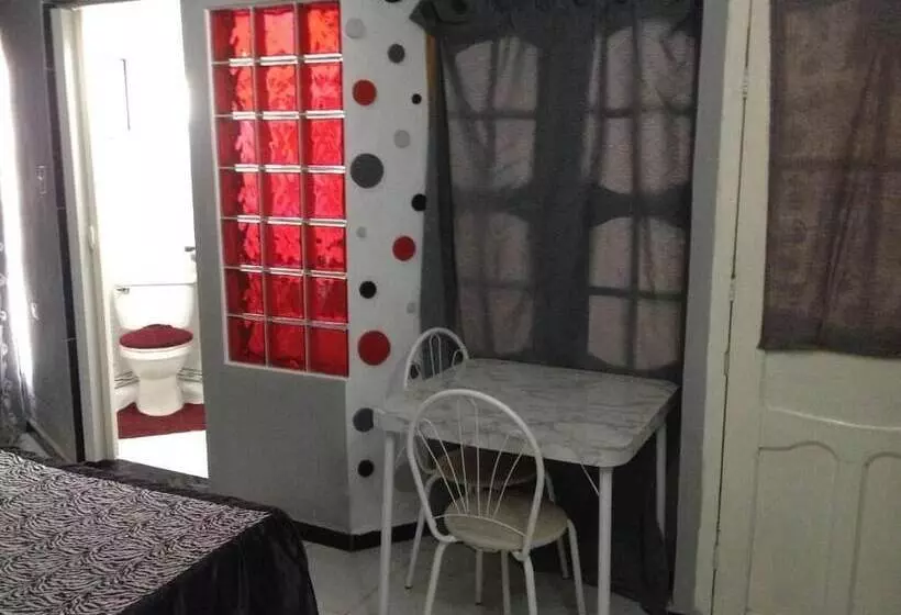 ペンション Casa Hospedaje Maite