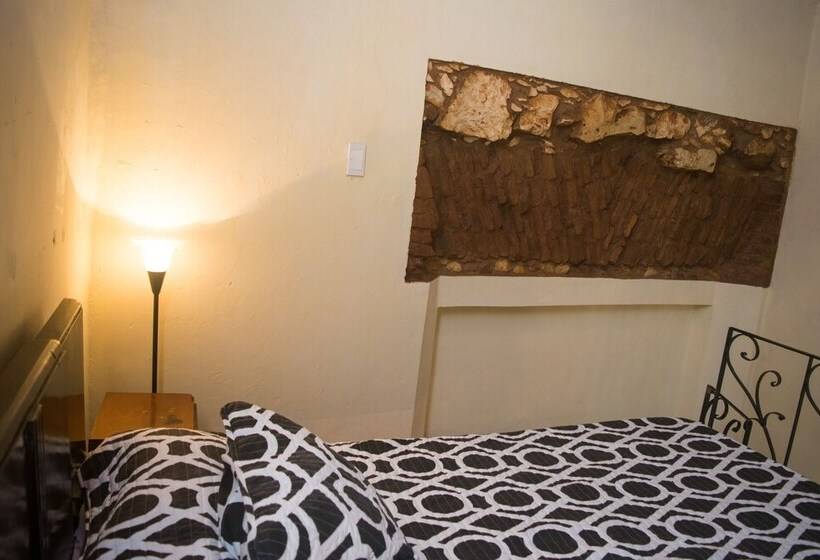 پانسیون Hostal Colonial Alelusa