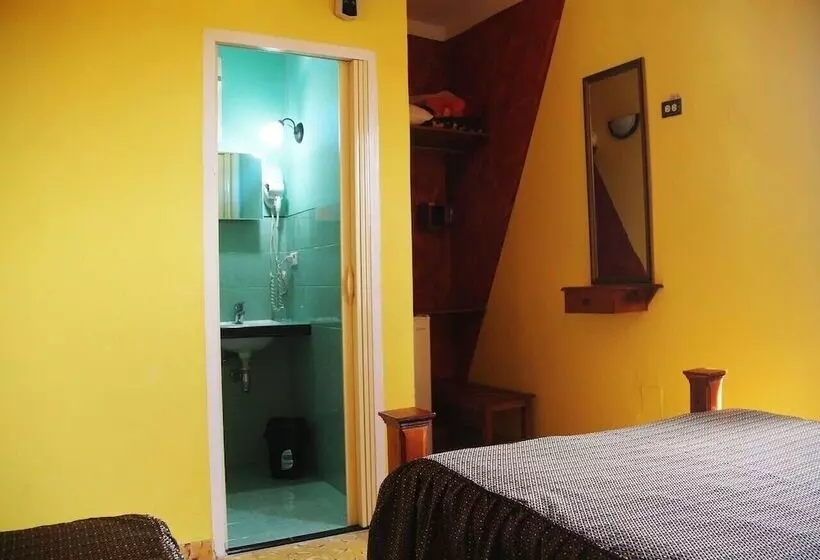 ペンション Hostal La Zoyla Trinidad