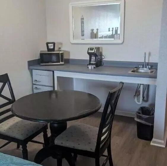 The Moorings Hotel And Marina