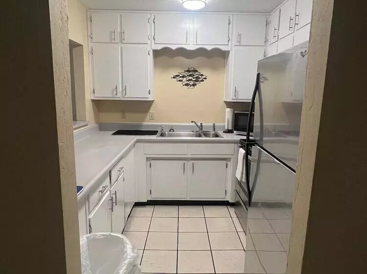 The Moorings Hotel And Marina