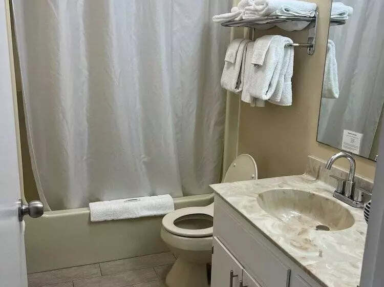 The Moorings Hotel And Marina