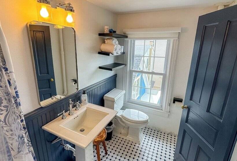 Bed and Breakfast Beachliner