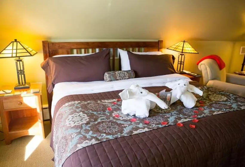 Aamiaismajoitus (B&B) Lake Pointe Inn