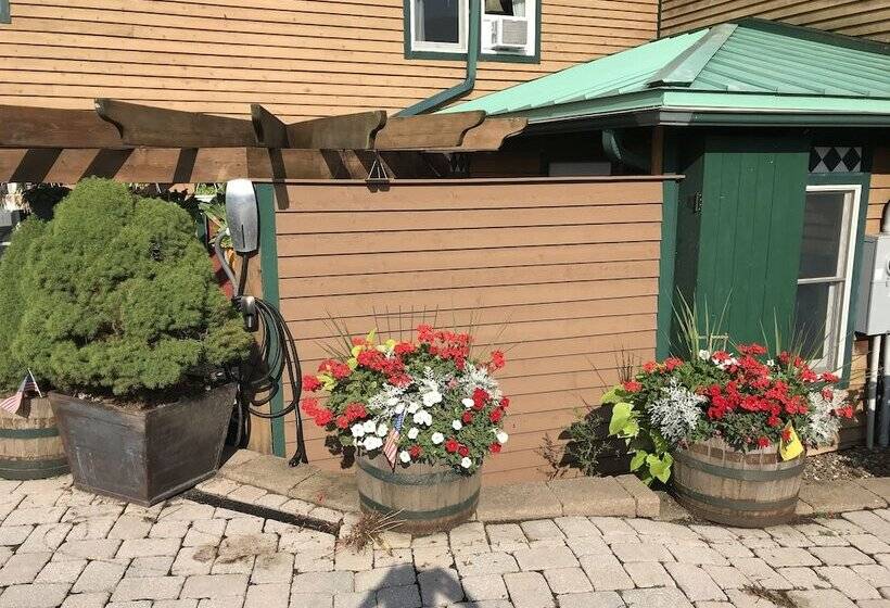 مبيت وإفطار Lake Pointe Inn