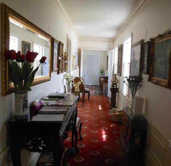 مبيت وإفطار The Pond House Inn