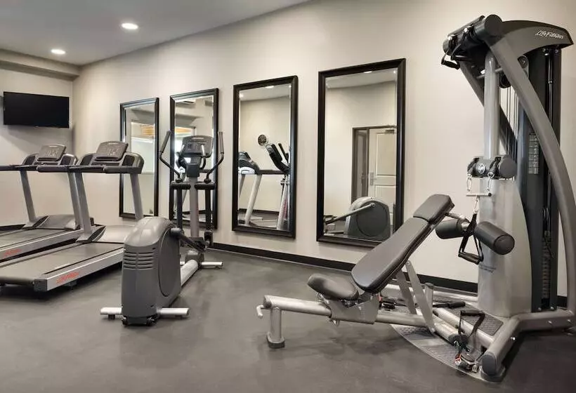 ホテル Country Inn & Suites By Radisson Indianola Ia