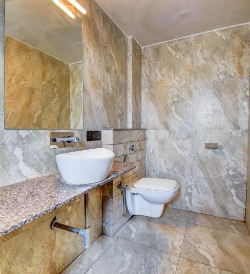 فندق Deepali Executive