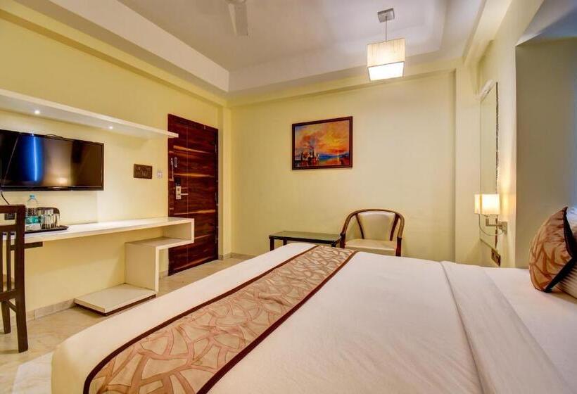 فندق Deepali Executive