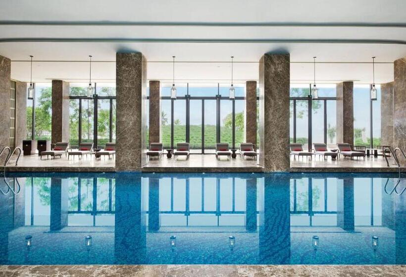 Hotel Le Méridien Xiaojing Bay