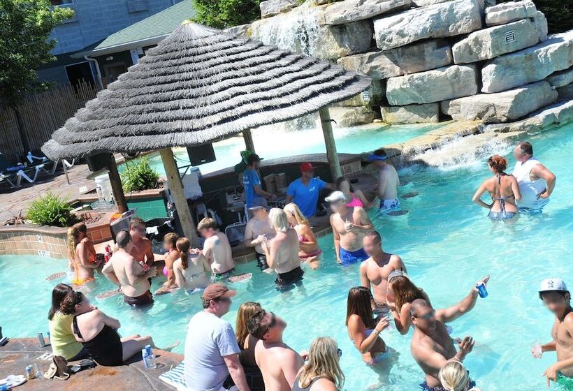 בית מלון כפרי Put In Bay Victory Station