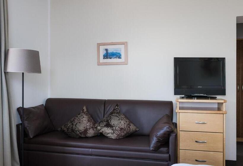 Отель & Residence Rebhof