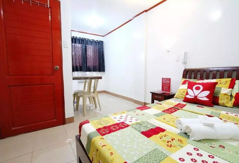 ホテル Zen Rooms  Georgina Tagaytay