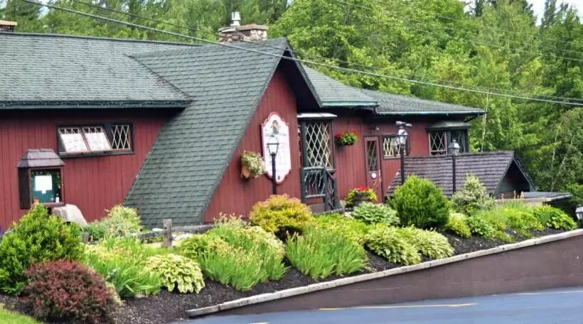 モーテル Hungry Trout Resort