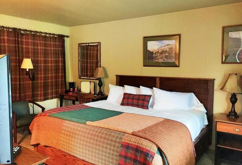 מוטל Hungry Trout Resort