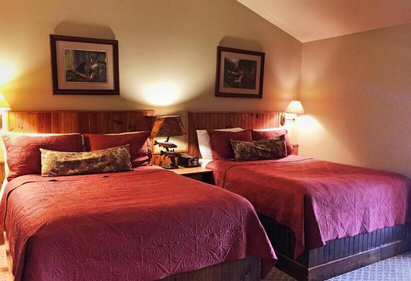 מוטל Hungry Trout Resort