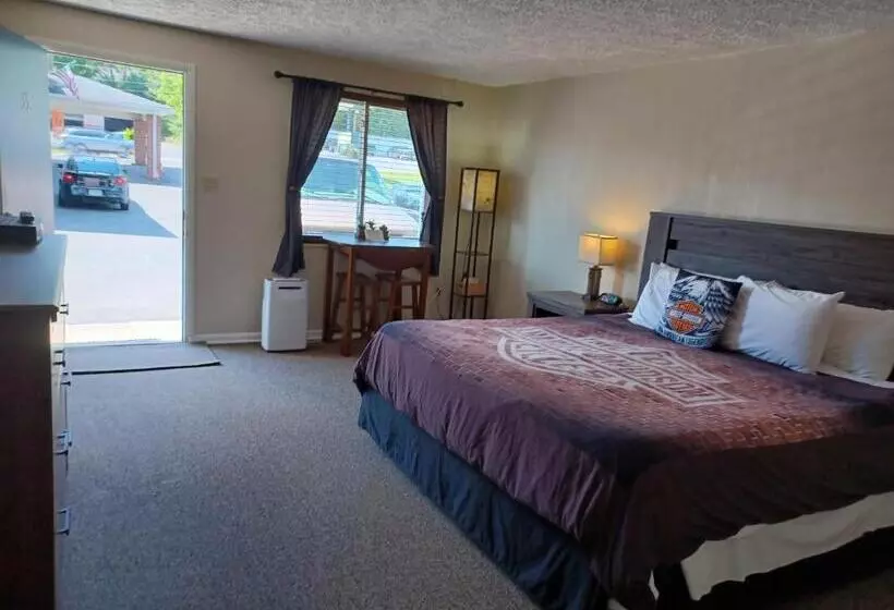 Oakland Motel