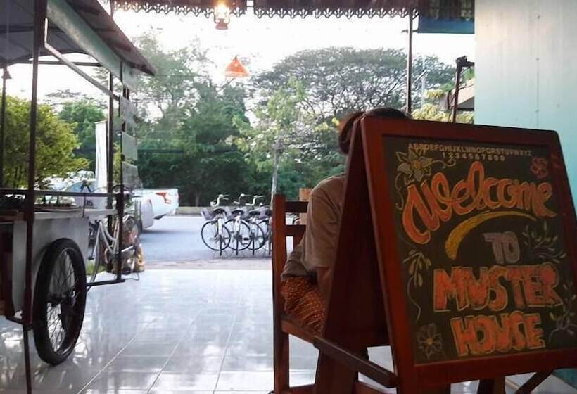 Auberge Hôtelière Muster House