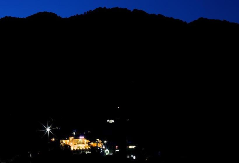 فندق صغير Zostel Dharamkot