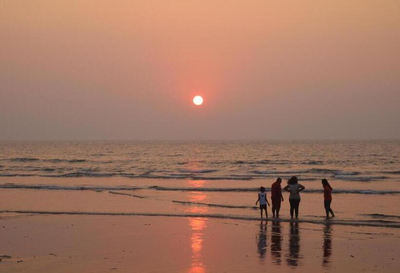 Athaang Beach Resort