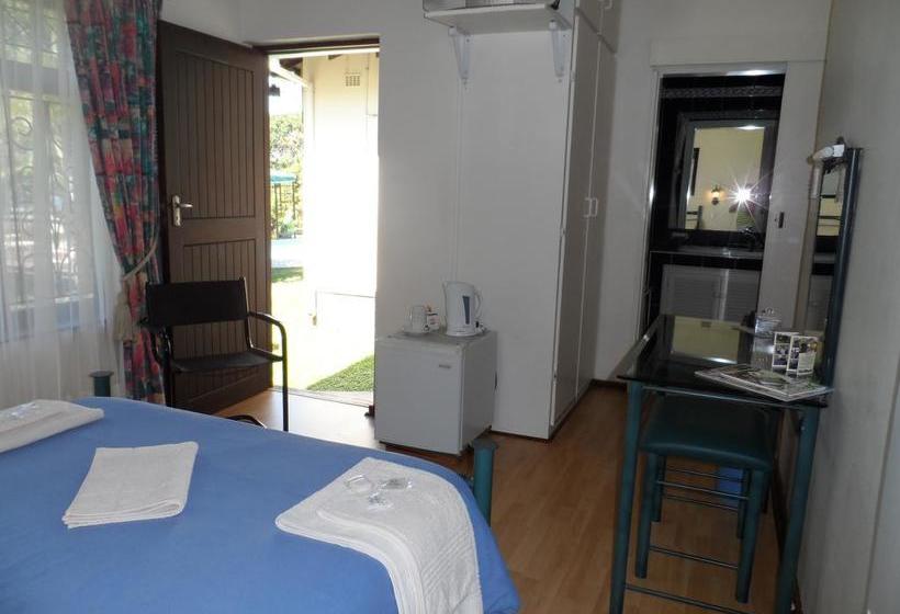 مبيت وإفطار Mdoni House Guest Lodge