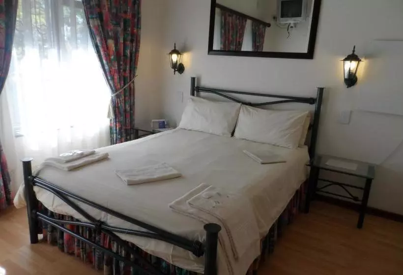 ベッドアンドブレックファースト Mdoni House Guest Lodge