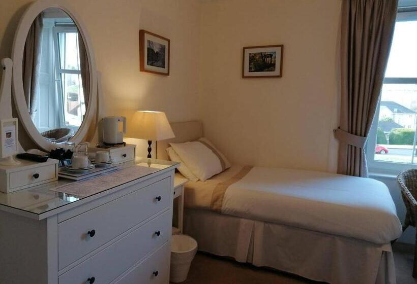 Broomfield House Bed And Breakfast