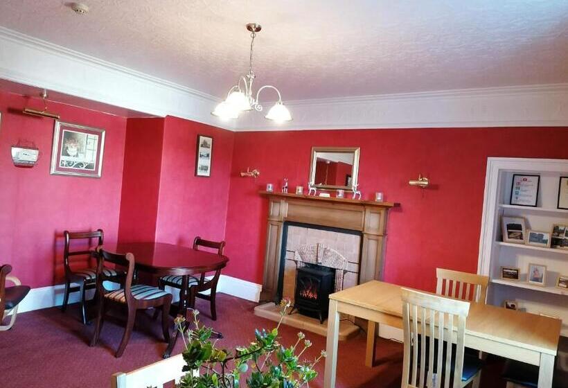 Broomfield House Bed And Breakfast