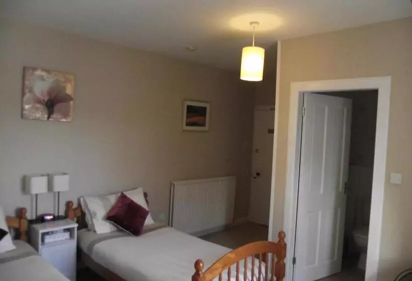 Broomfield House Bed And Breakfast