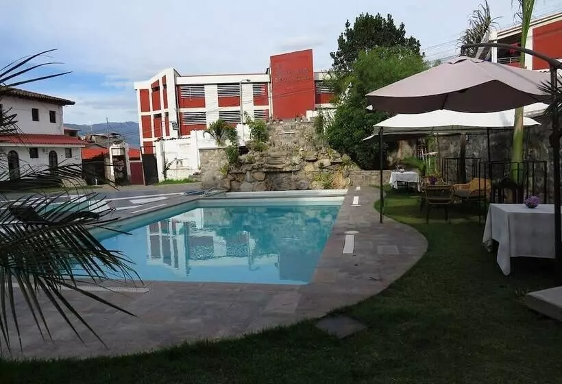 هتل De Turistas Abancay