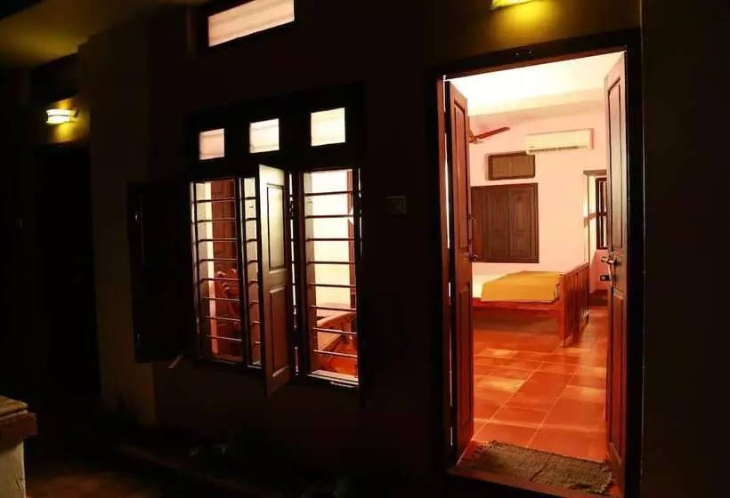 Hotelli Gurukripa Heritage