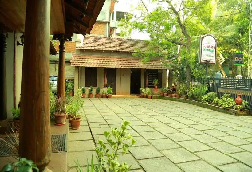 Hotelli Gurukripa Heritage