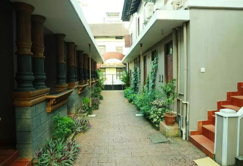 Hotelli Gurukripa Heritage
