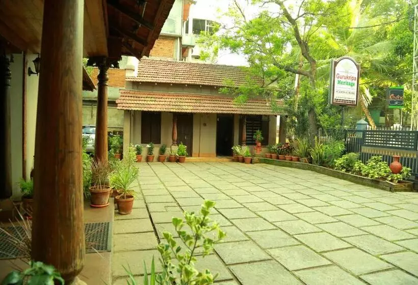 Hotelli Gurukripa Heritage