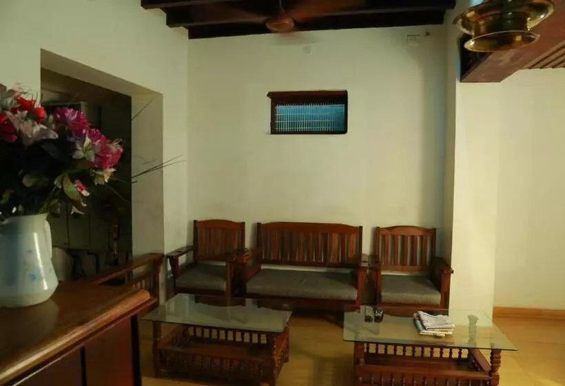 Hotelli Gurukripa Heritage