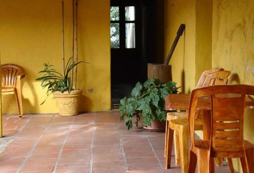ホテル Hostel San Gregorio