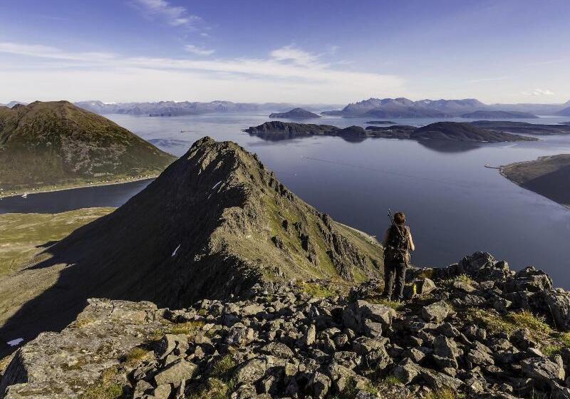 בית מלון כפרי L Maritim Skjervoy