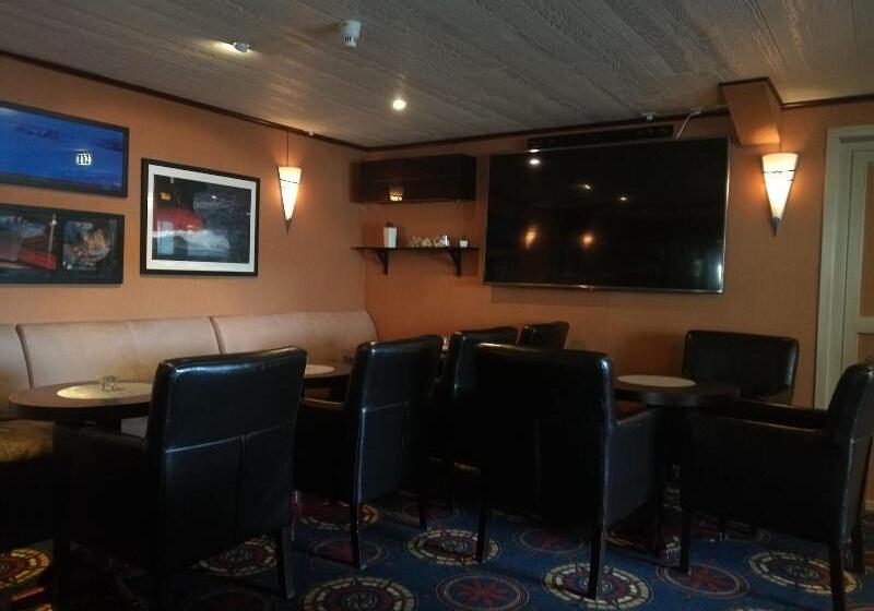 בית מלון כפרי L Maritim Skjervoy